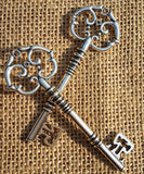 Mix Skeleton Key Charms Vintage Silver Wedding Confetti DIY Craft (Set of 30)